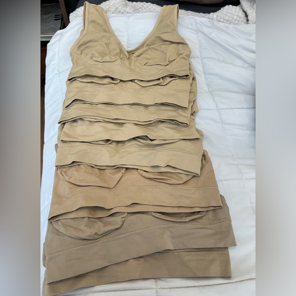 Women’s Sports Work T-shirt Bra Beige size Large